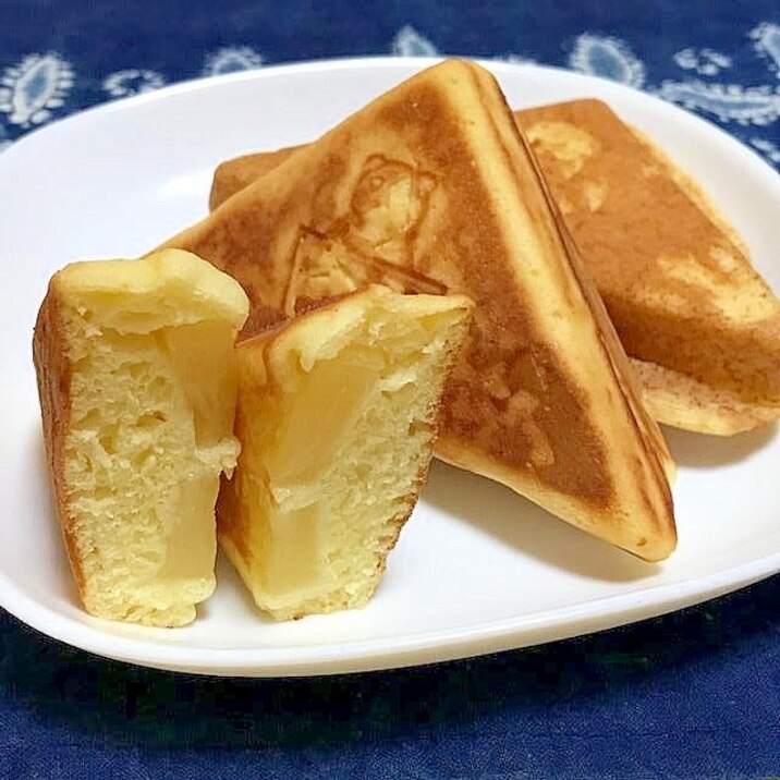 ホットサンドメーカーで焼く　パイナップルパンケーキ